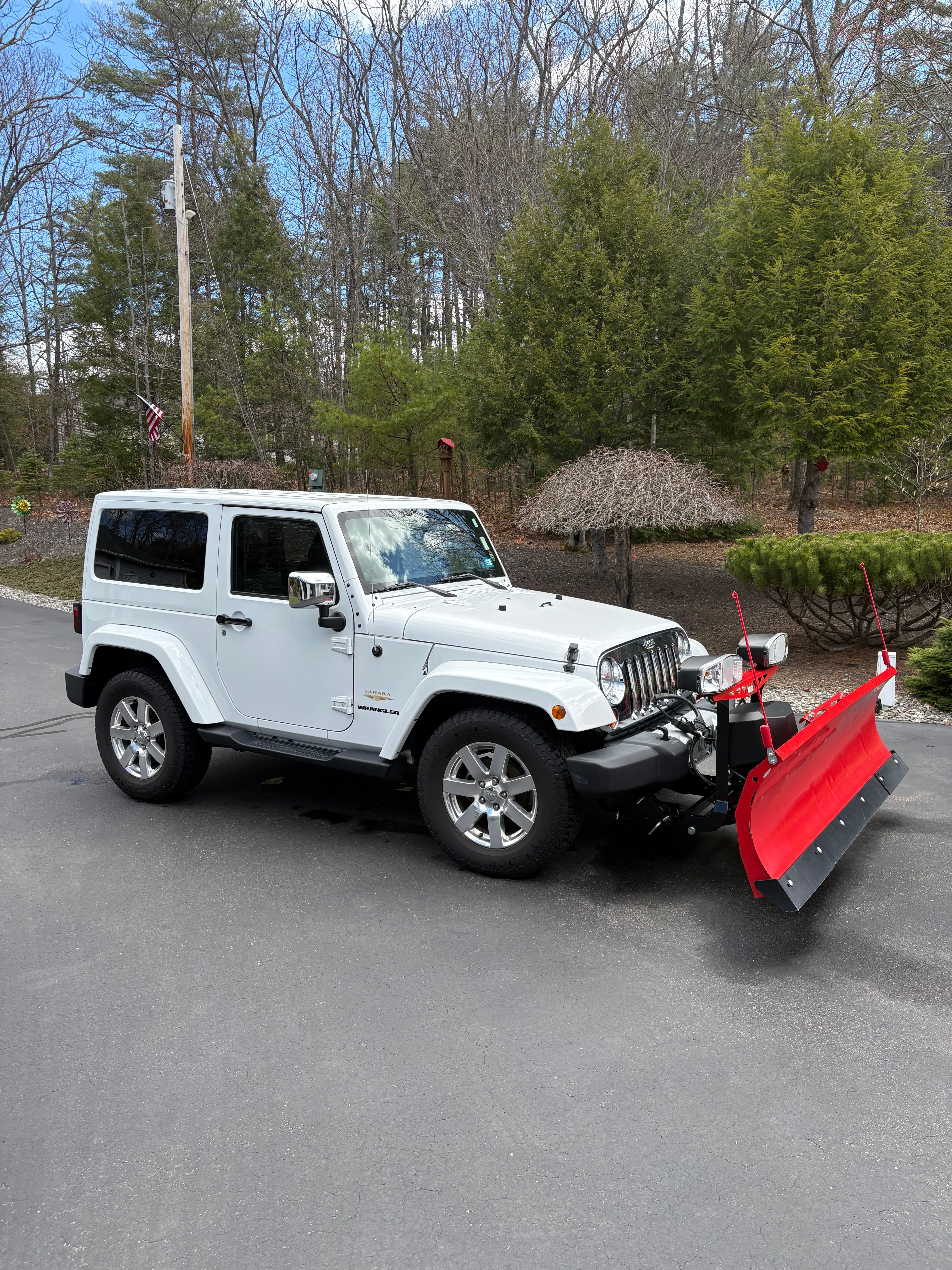 Used 2012 Jeep Wrangler Sahara AWD/4WD image 15