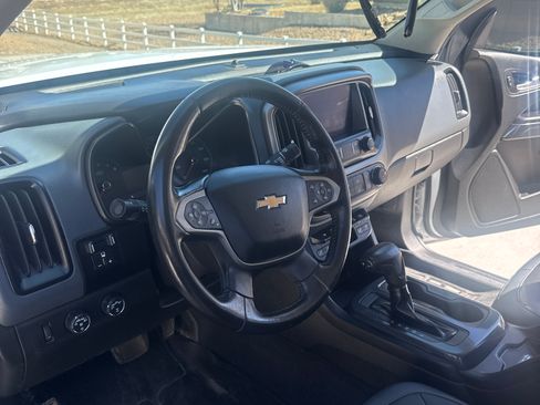 Used 2020 Chevrolet Colorado Z71 image 8