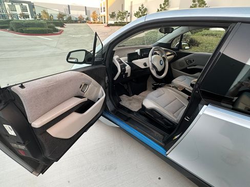 Used 2015 BMW i3 w/ Range Extender image 19