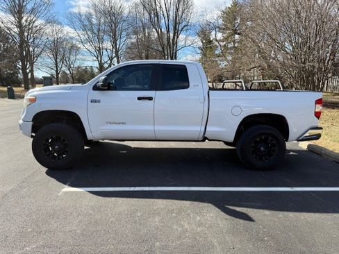 Used 2014 Toyota Tundra SR5 image 13