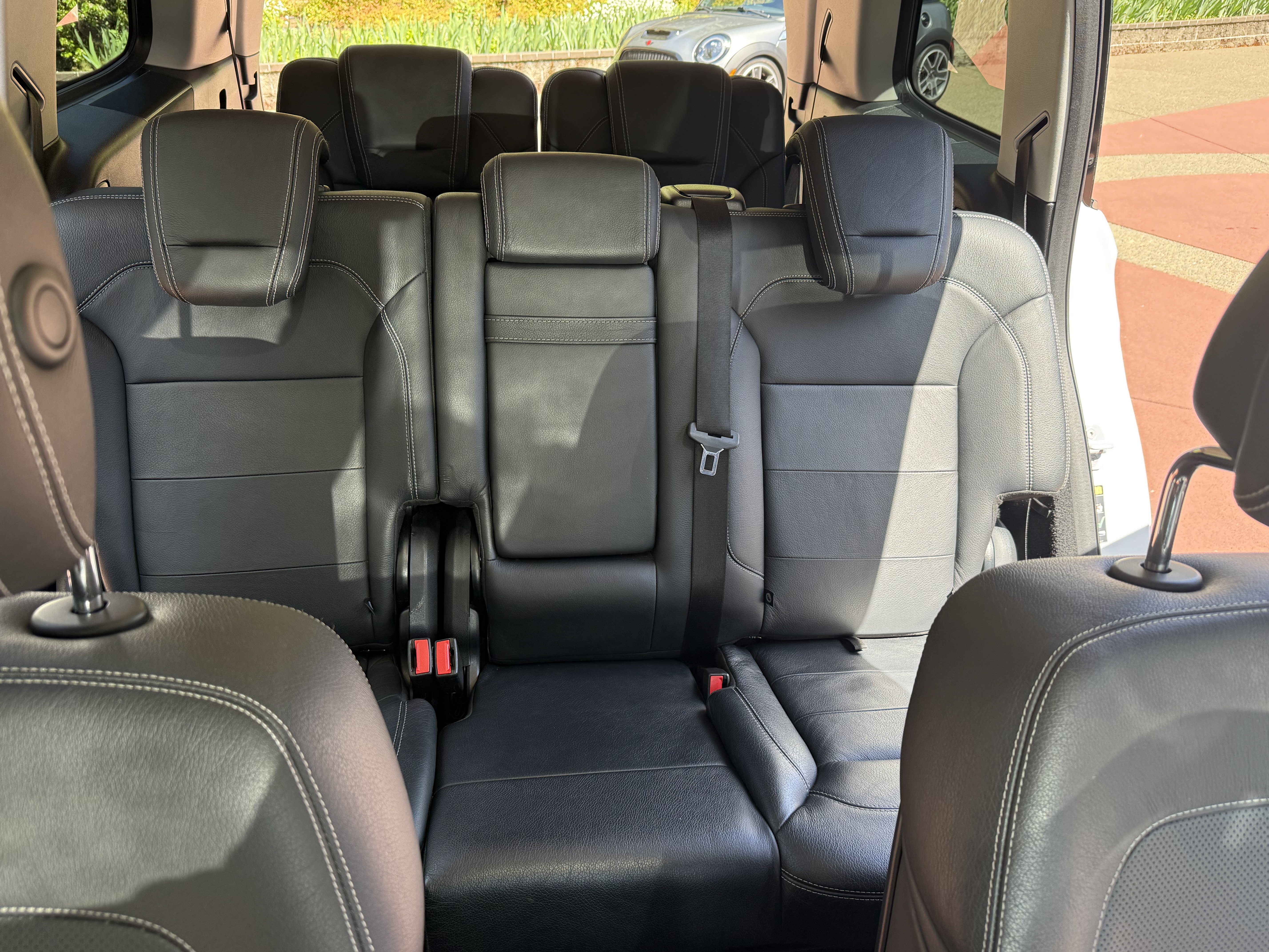 Used 2016 Mercedes-Benz GL 550 4MATIC image 23