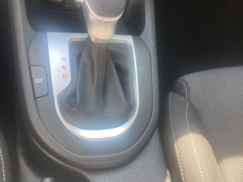 Used 2023 Kia Forte LXS FWD image 17