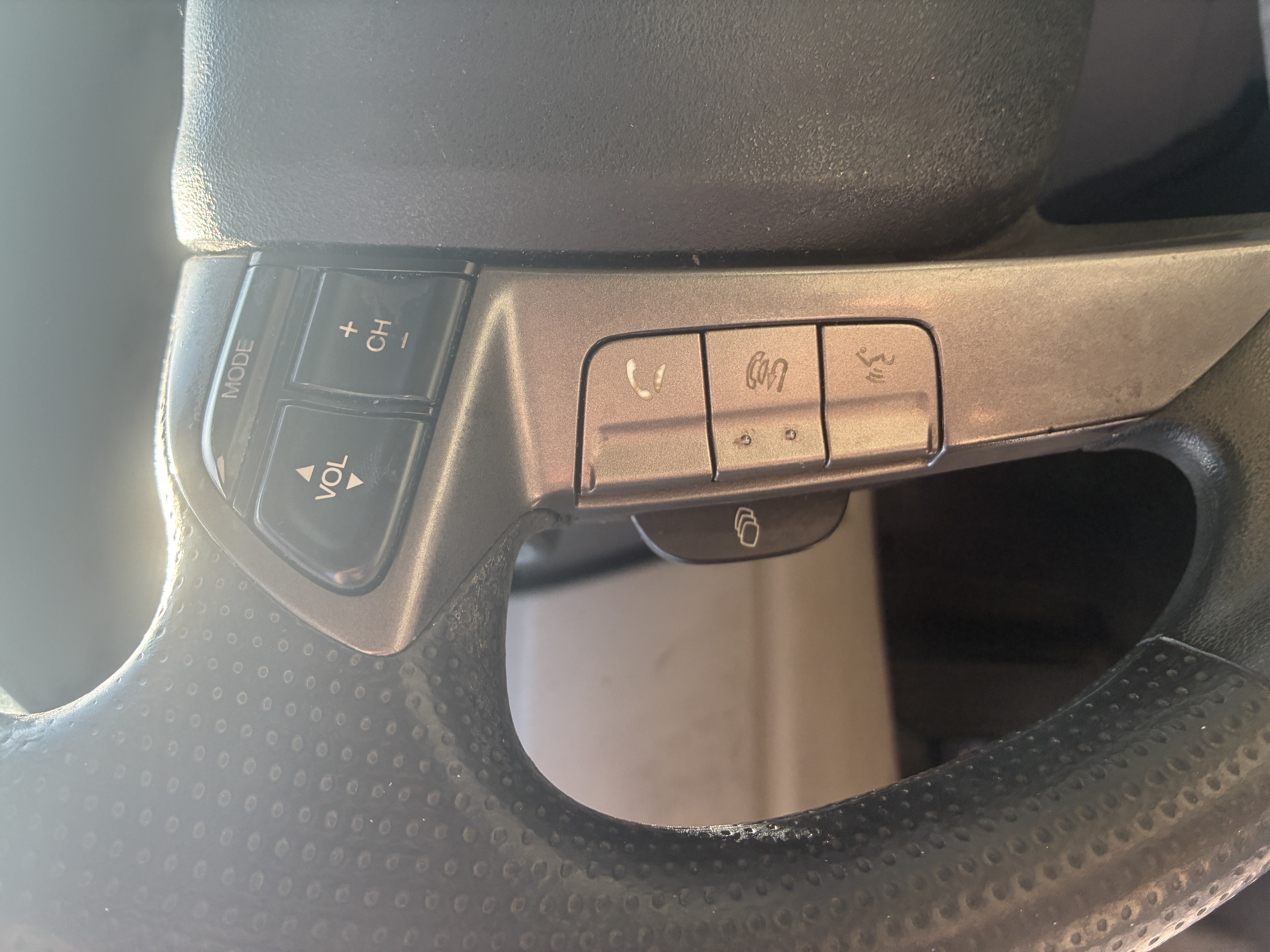 Used 2014 Honda Odyssey EX image 16