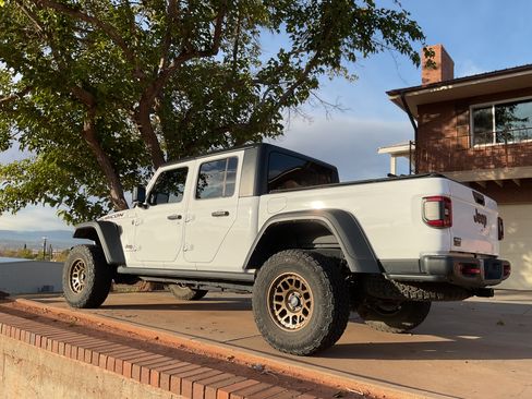 Used 2021 Jeep Gladiator Rubicon image 5