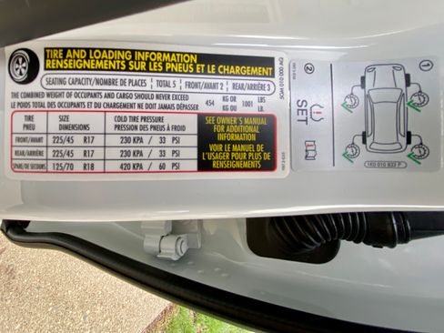 Used 2017 Volkswagen Golf SE image 30