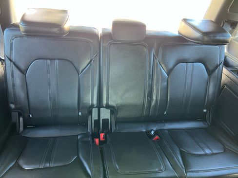 Used 2018 Ford Expedition Limited w/ Equipment Group 302A image 24