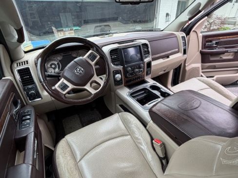 Used 2018 RAM 1500 Laramie Longhorn w/ Longhorn Southfork Package AWD/4WD image 8