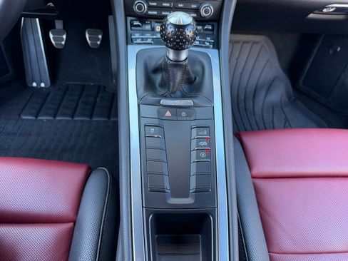 Used 2019 Porsche 718 Cayman S image 25