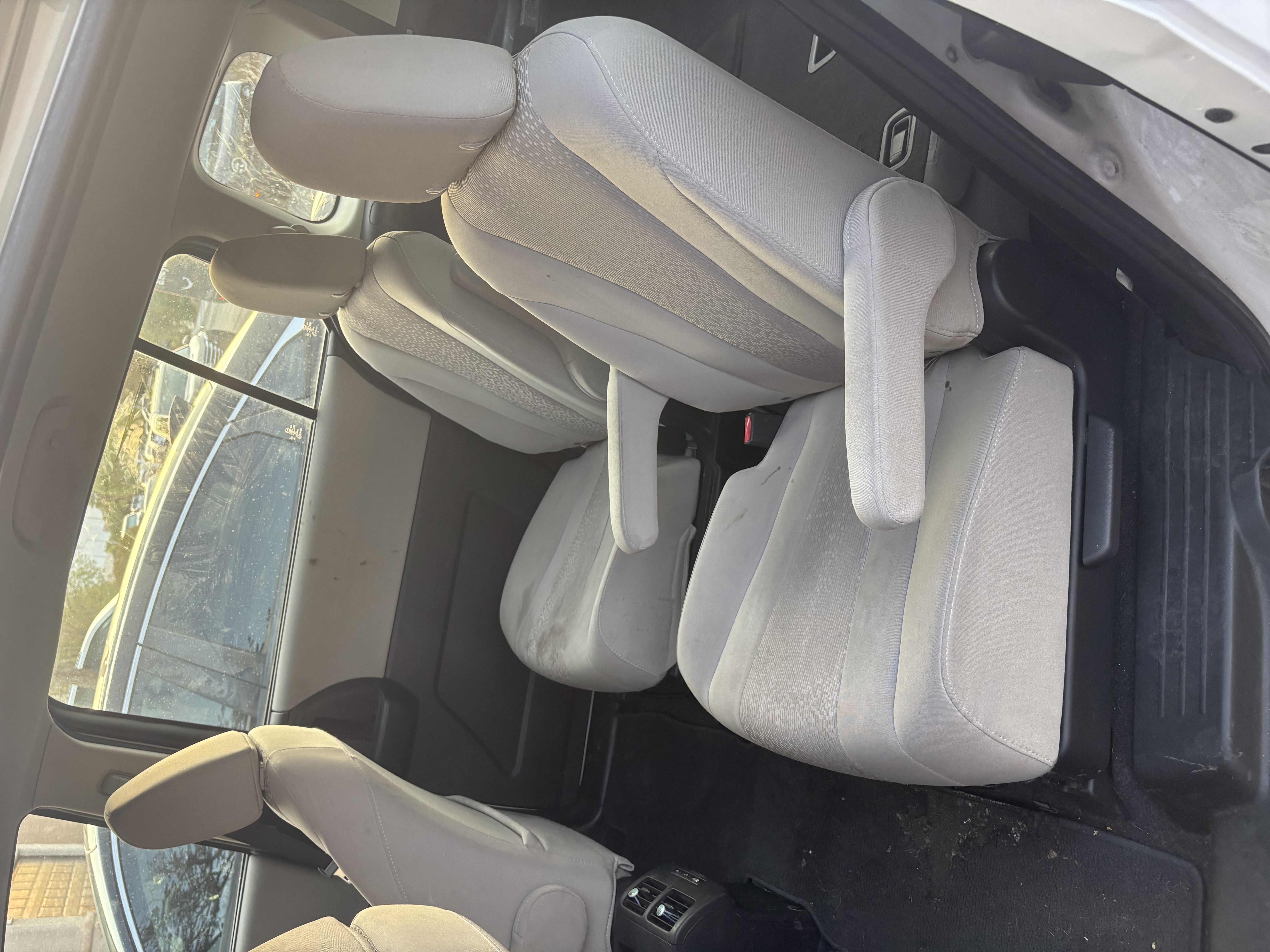 Used 2012 MAZDA MAZDA5 Touring FWD image 9