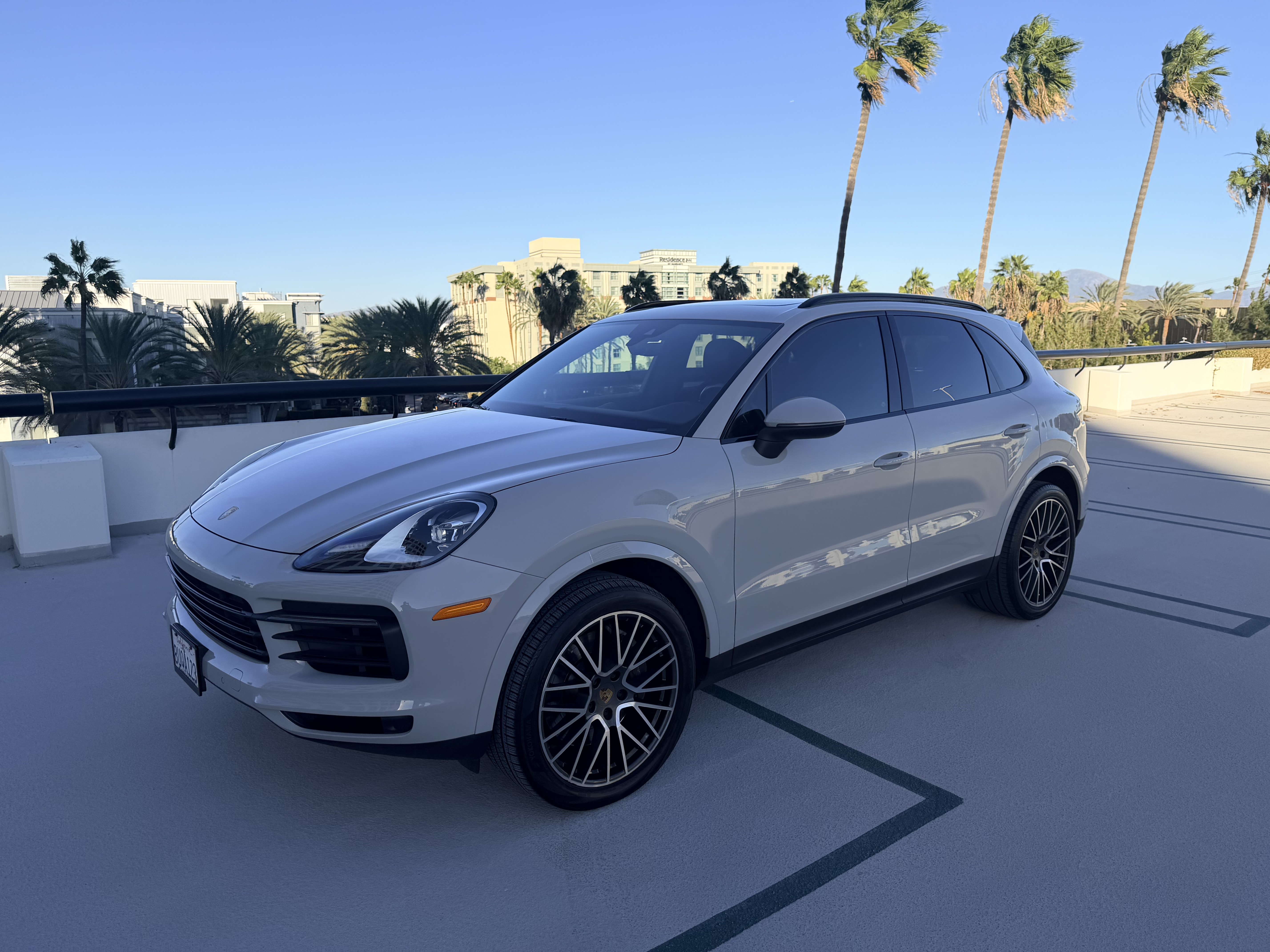 Used 2021 Porsche Cayenne AWD/4WD image 12