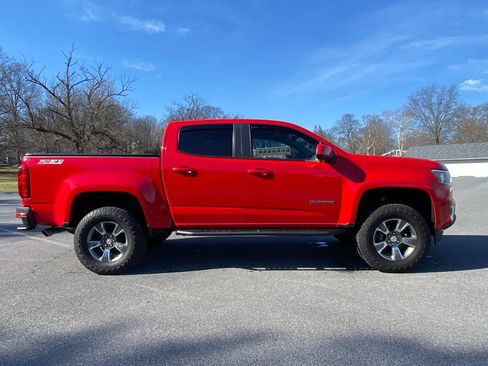 Used 2019 Chevrolet Colorado Z71 image 6