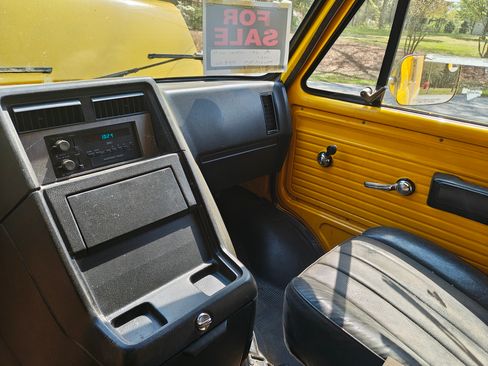 Used 1996 GMC G3500 Vandura image 27