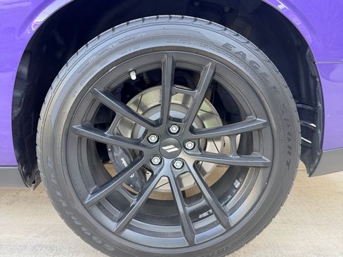 Used 2019 Dodge Challenger R/T Scat Pack w/ 1320 Drag Pack image 9