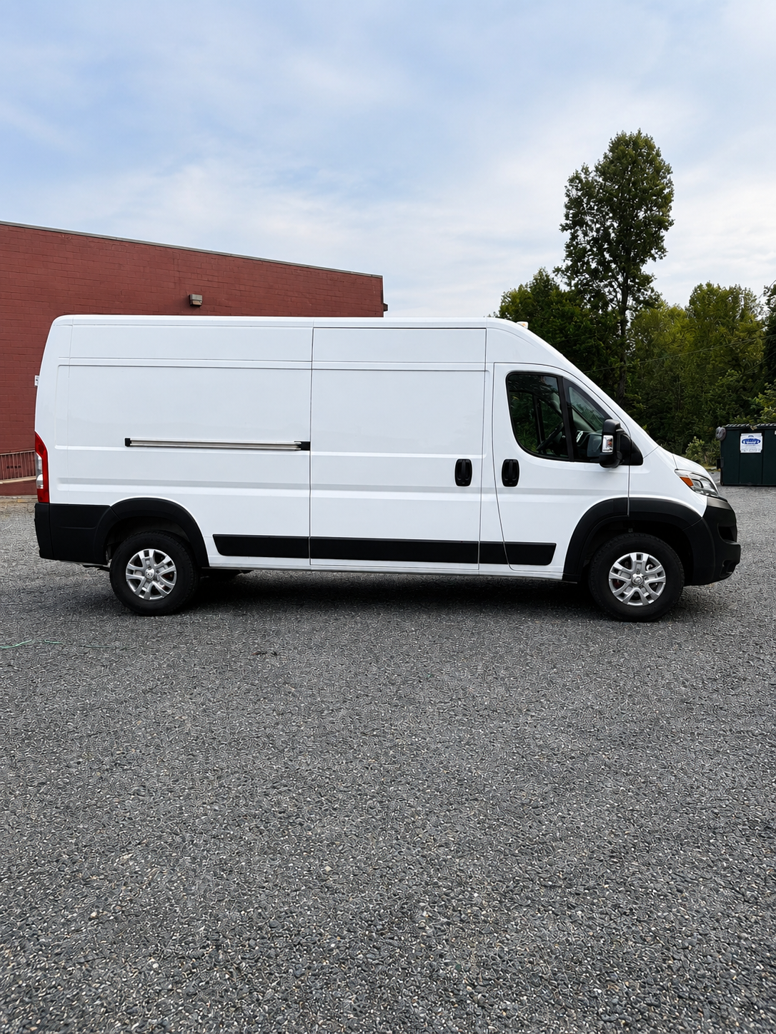 Used 2025 RAM ProMaster 2500 w/ Quick Order Package 22G SLT FWD image 5