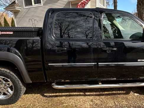 Used 2009 GMC Sierra 1500 SLT w/ All-Terrain Package image 6