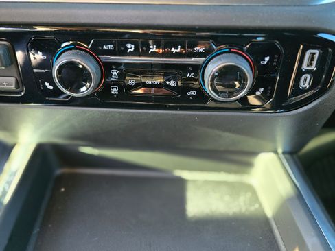 Used 2025 Chevrolet Silverado 2500 LT w/ Safety Package image 11