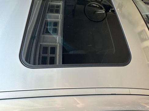 Used 2001 BMW 325Ci Coupe image 15