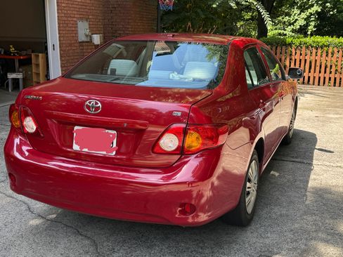 Used 2010 Toyota Corolla LE w/ LE EVP Pkg #1 FWD image 8