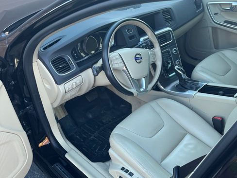 Used 2015 Volvo S60 T5 Platinum image 9