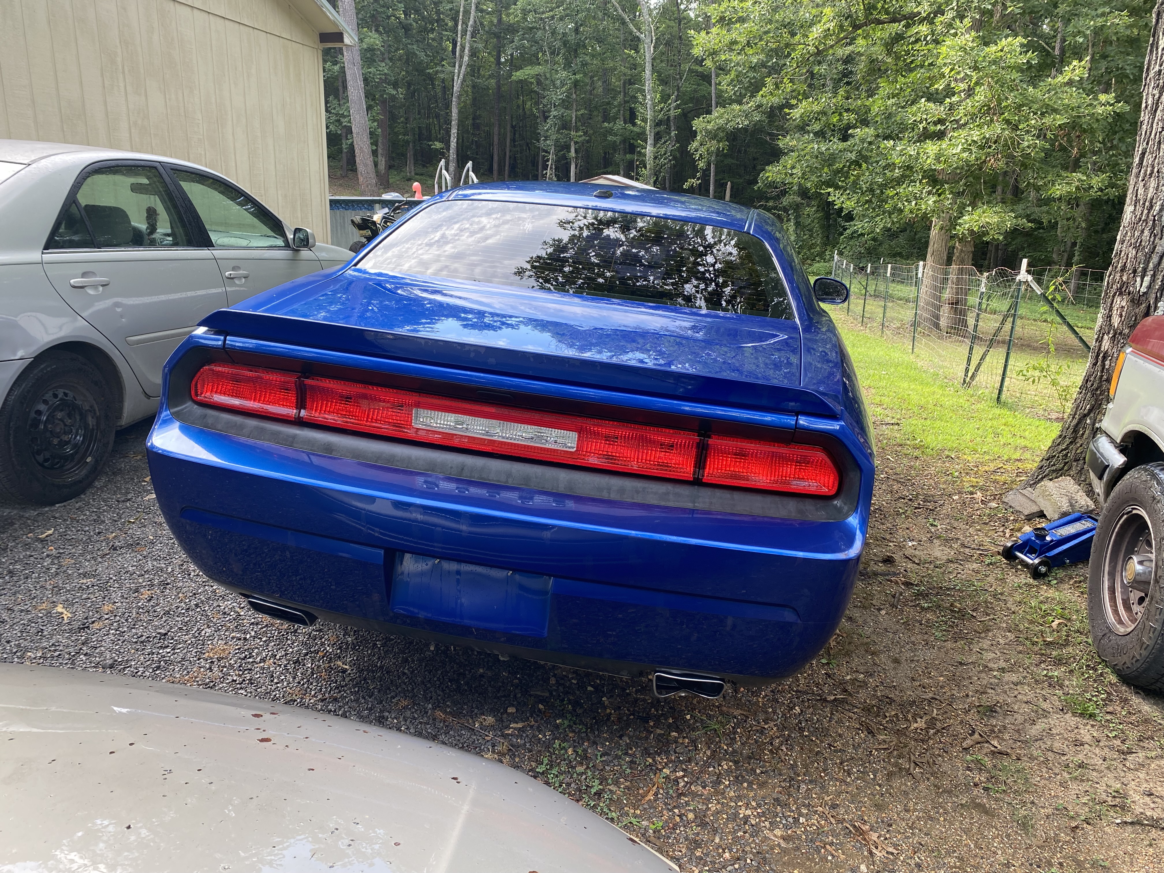 Used 2012 Dodge Challenger R/T RWD image 5