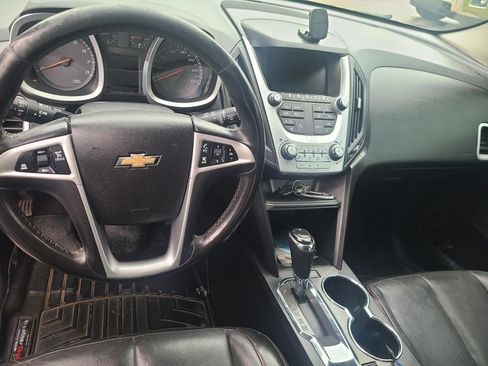 Used 2016 Chevrolet Equinox LTZ w/ Enhanced Convenience Package image 9