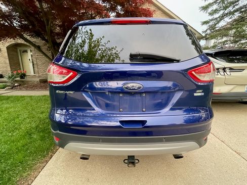 Used 2016 Ford Escape SE w/ Equipment Group 201A AWD/4WD image 11