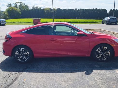 Used 2016 Honda Civic EX-T image 2