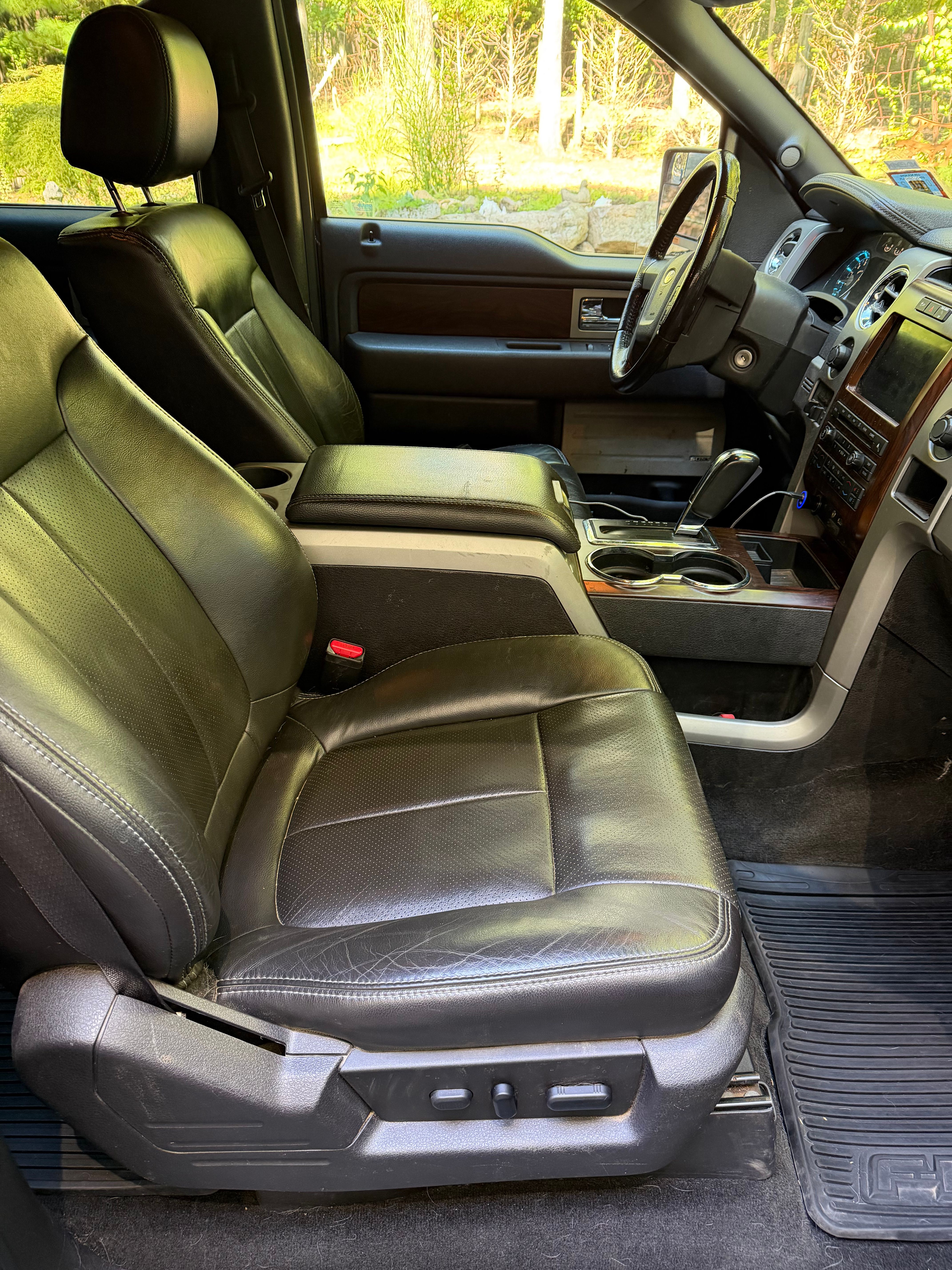 Used 2012 Ford F150 Lariat w/ Lariat Plus Pkg AWD/4WD image 6