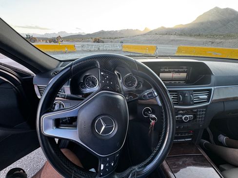 Used 2013 Mercedes-Benz E 350 Sedan image 6