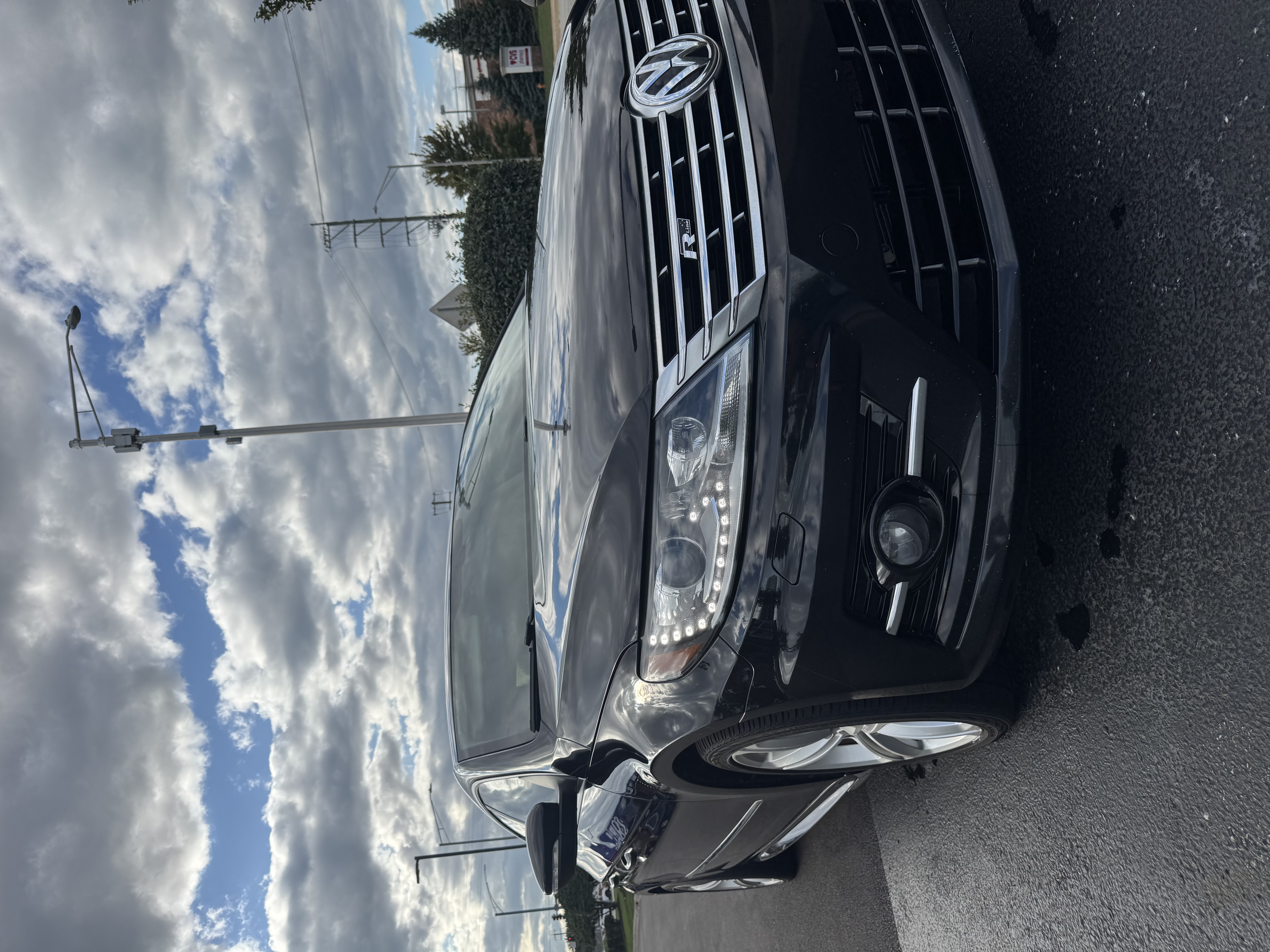 Used 2013 Volkswagen CC R-Line FWD image 9