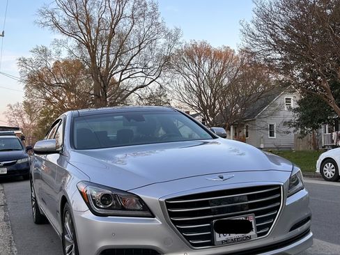 Used 2015 Hyundai Genesis 3.8 w/ Option Group 03 image 17