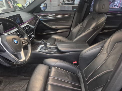 Used 2019 BMW 530i xDrive w/ Convenience Package image 6