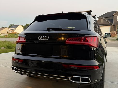 Used 2019 Audi SQ5 Prestige w/ Prestige Package AWD/4WD image 8