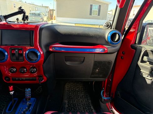 Used 2012 Jeep Wrangler Sport image 13