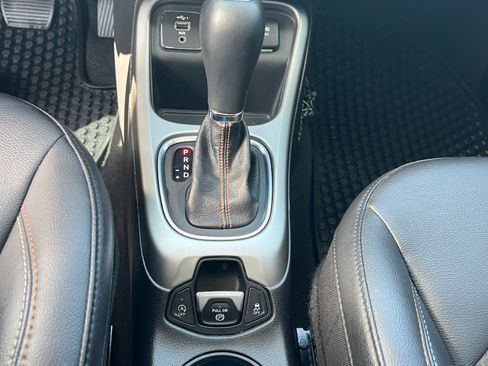 Used 2021 Jeep Compass Latitude w/ Sun and Sound Group image 16