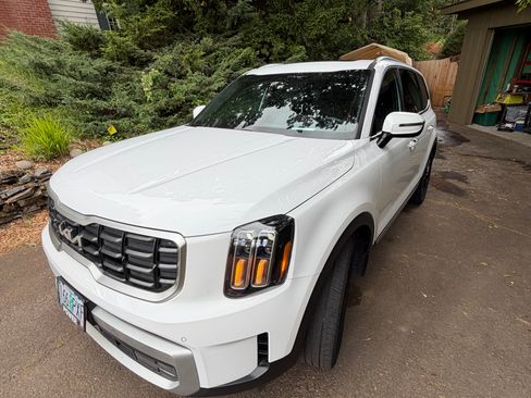 Used 2024 Kia Telluride SX Prestige AWD/4WD image 8