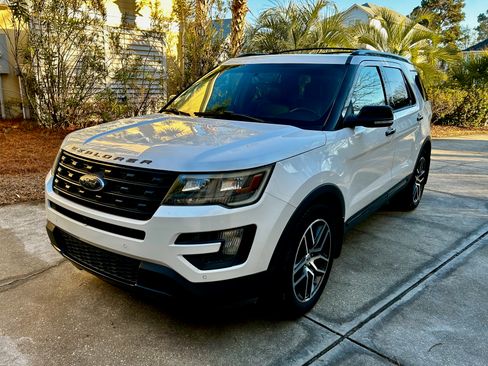 Used 2016 Ford Explorer Sport w/ Equipment Group 401A image 17