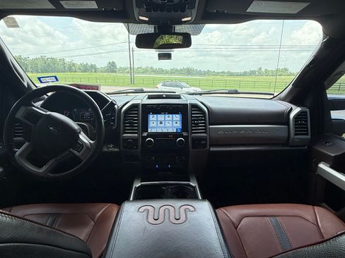 Used 2019 Ford F250 King Ranch w/ King Ranch Ultimate Package AWD/4WD image 4