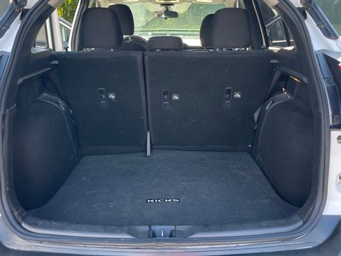 Used 2020 Nissan Kicks S FWD image 16