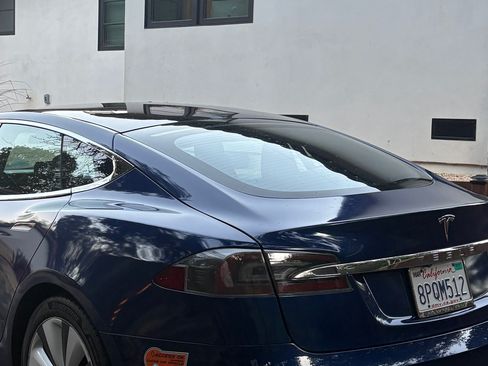 Used 2020 Tesla Model S Long Range Plus image 8