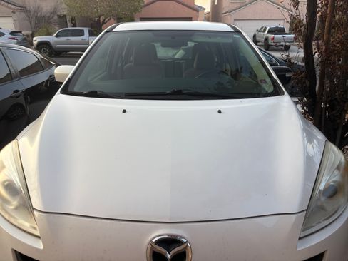Used 2012 MAZDA MAZDA5 Touring FWD image 2