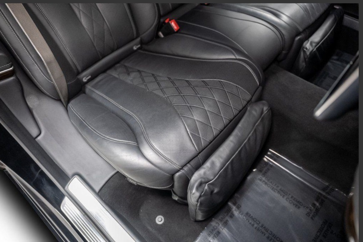 Used 2016 Mercedes-Benz Maybach S 600 image 4