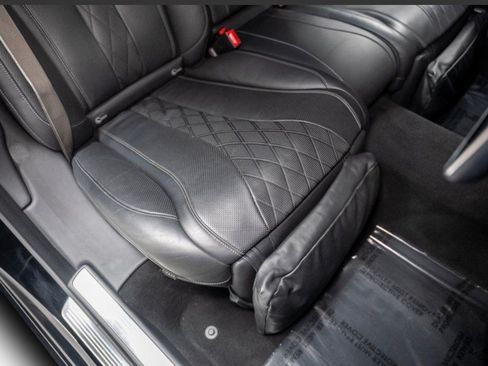 Used 2016 Mercedes-Benz Maybach S 600 image 5