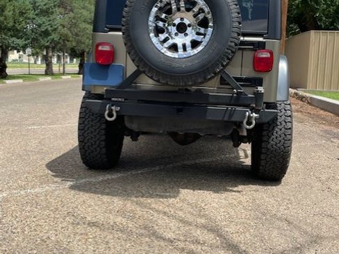 Used 2005 Jeep Wrangler Rubicon image 6