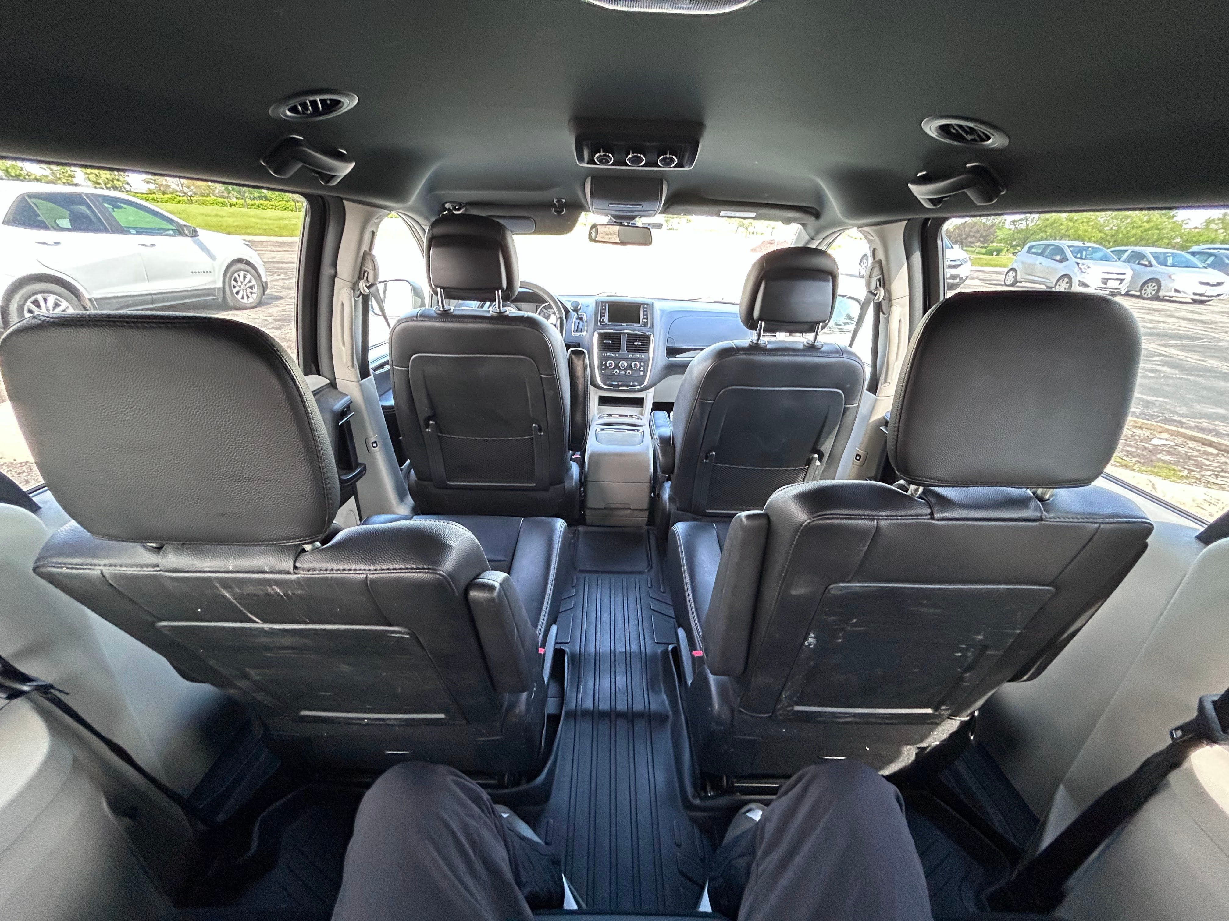 Used 2019 Dodge Grand Caravan SXT FWD image 5