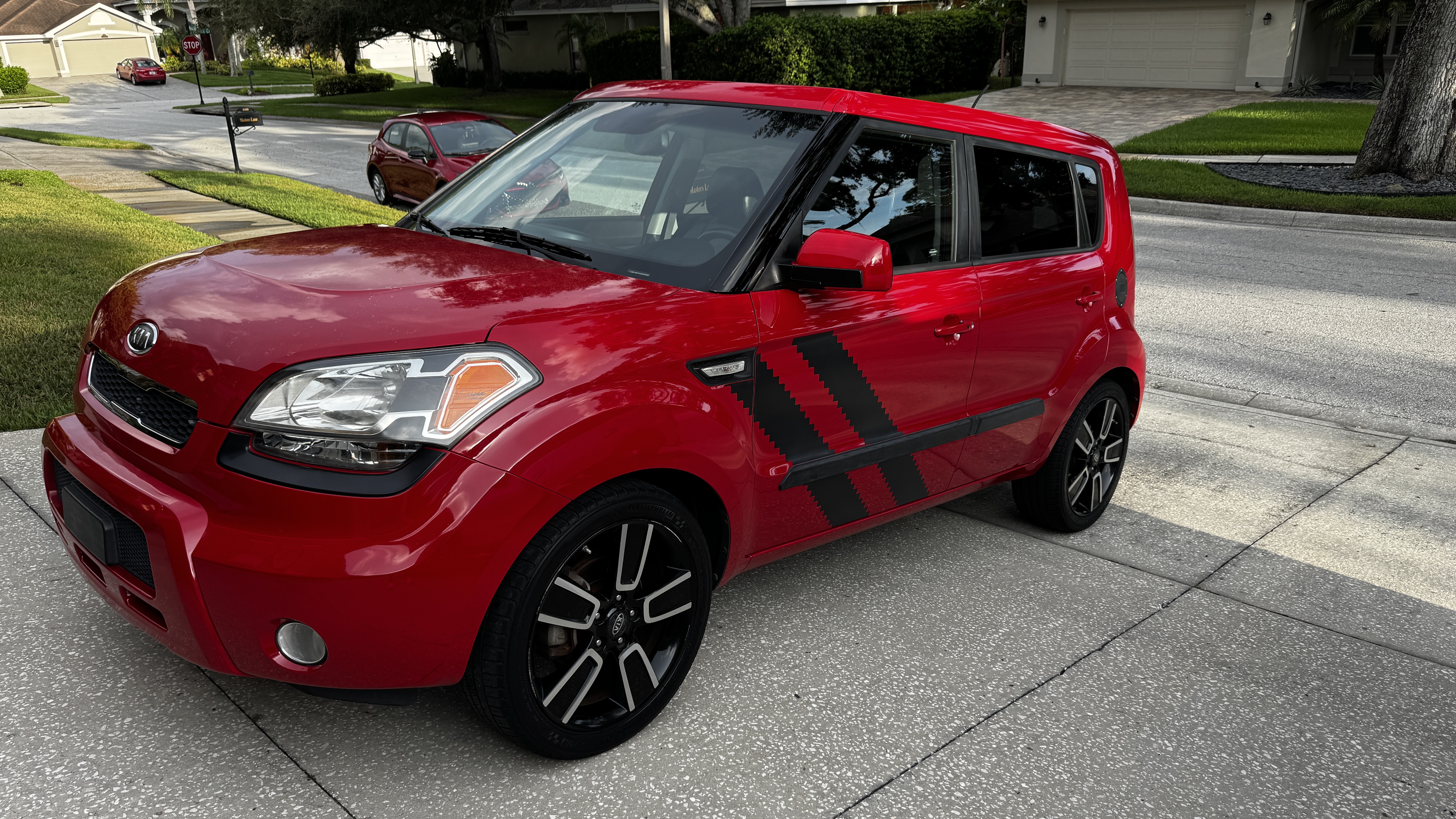 Used 2011 Kia Soul + w/ Hamstar Special Edition Pkg FWD image 1