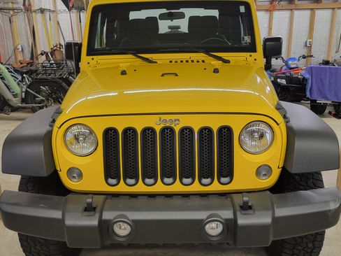 Used 2015 Jeep Wrangler Sport w/ Quick Order Package 24S image 4
