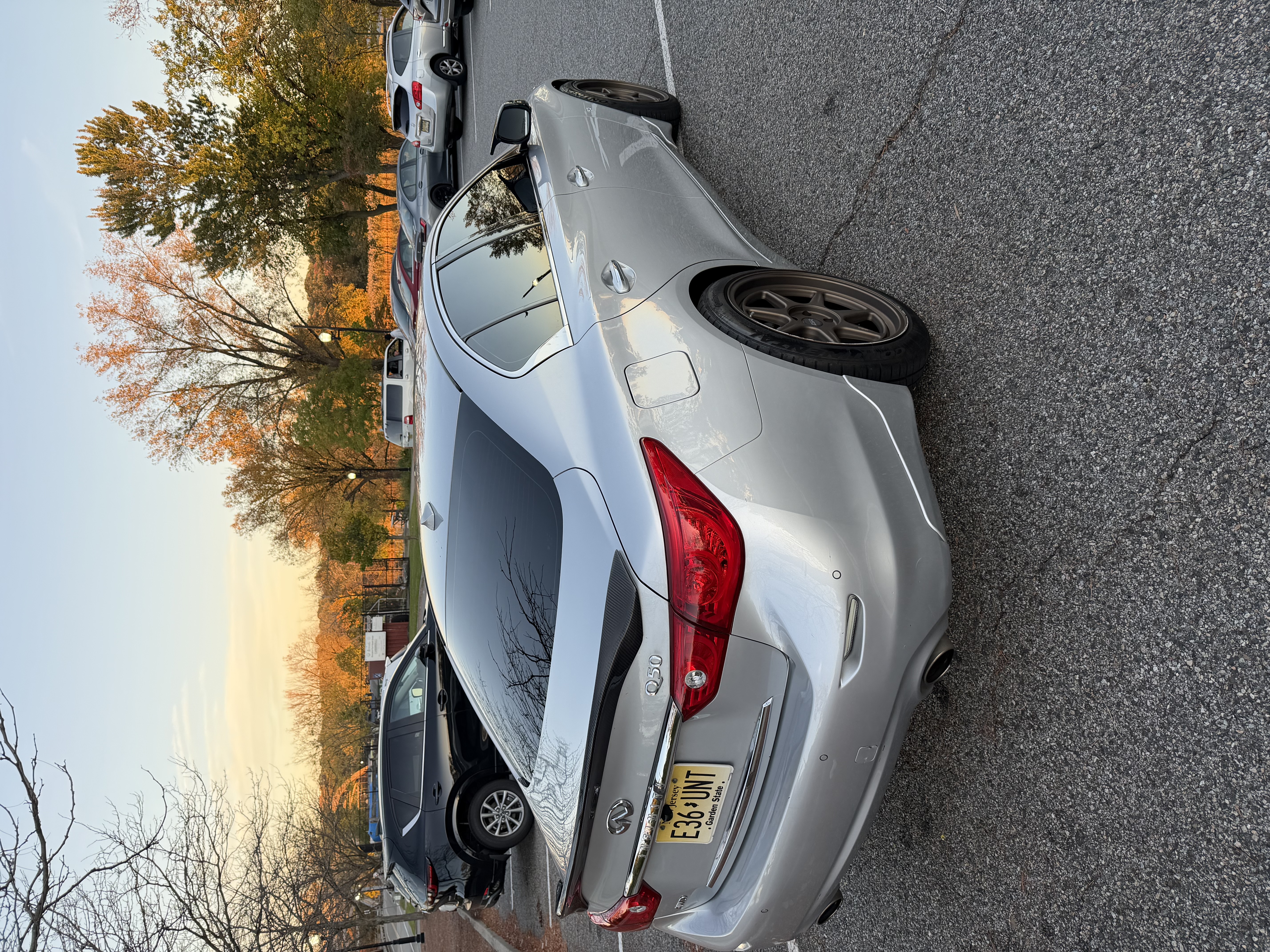 Used 2015 INFINITI Q50 Premium w/ Deluxe Touring Package AWD/4WD image 9