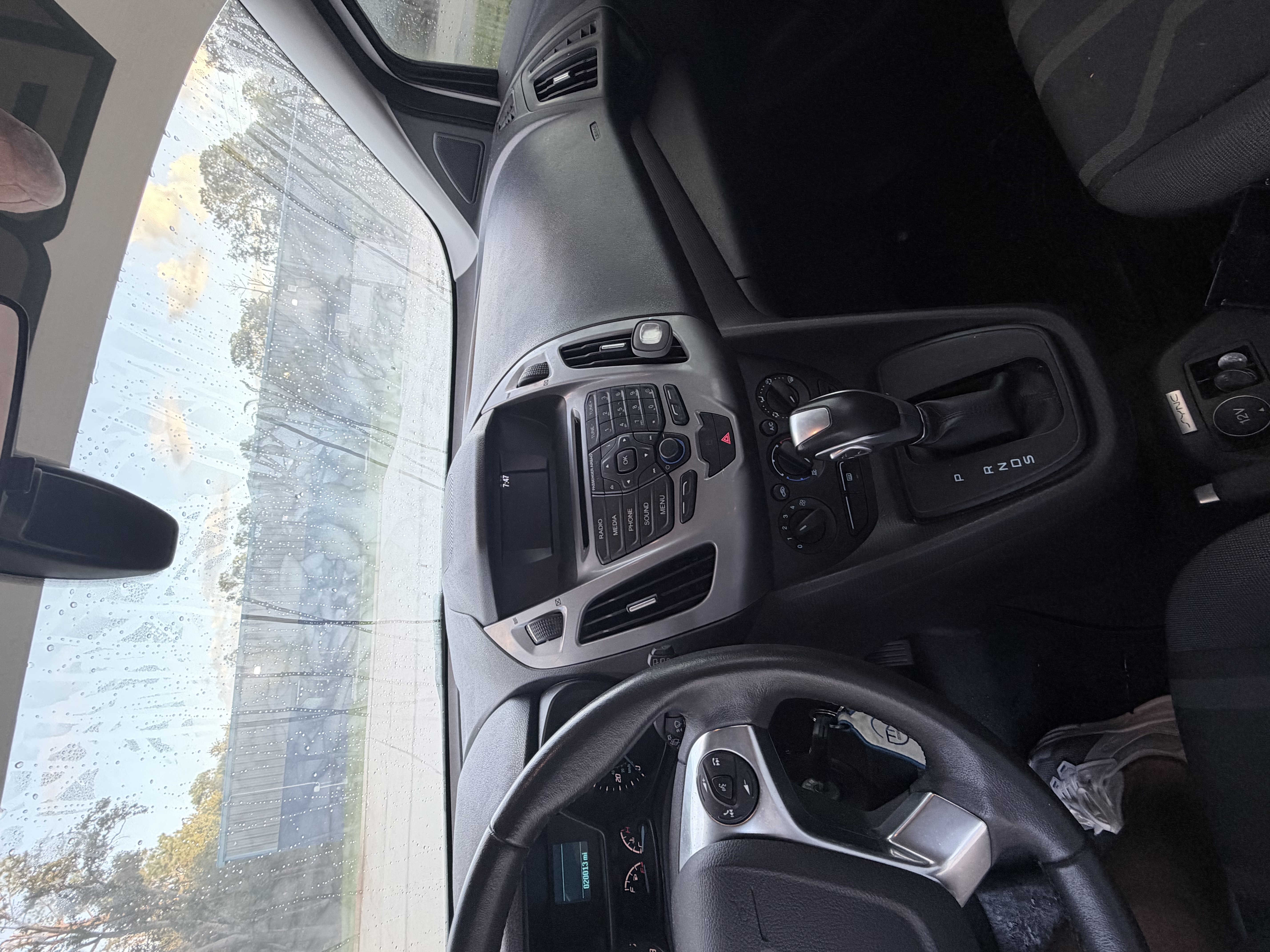 Used 2016 Ford Transit Connect XLT FWD image 5