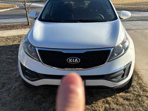 Used 2015 Kia Sportage LX image 4